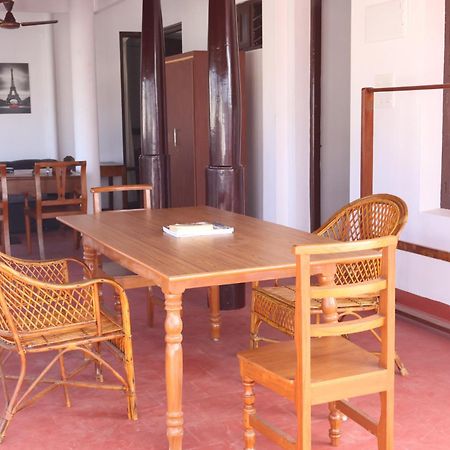 La Villa Marseille Pondicherry Bagian luar foto