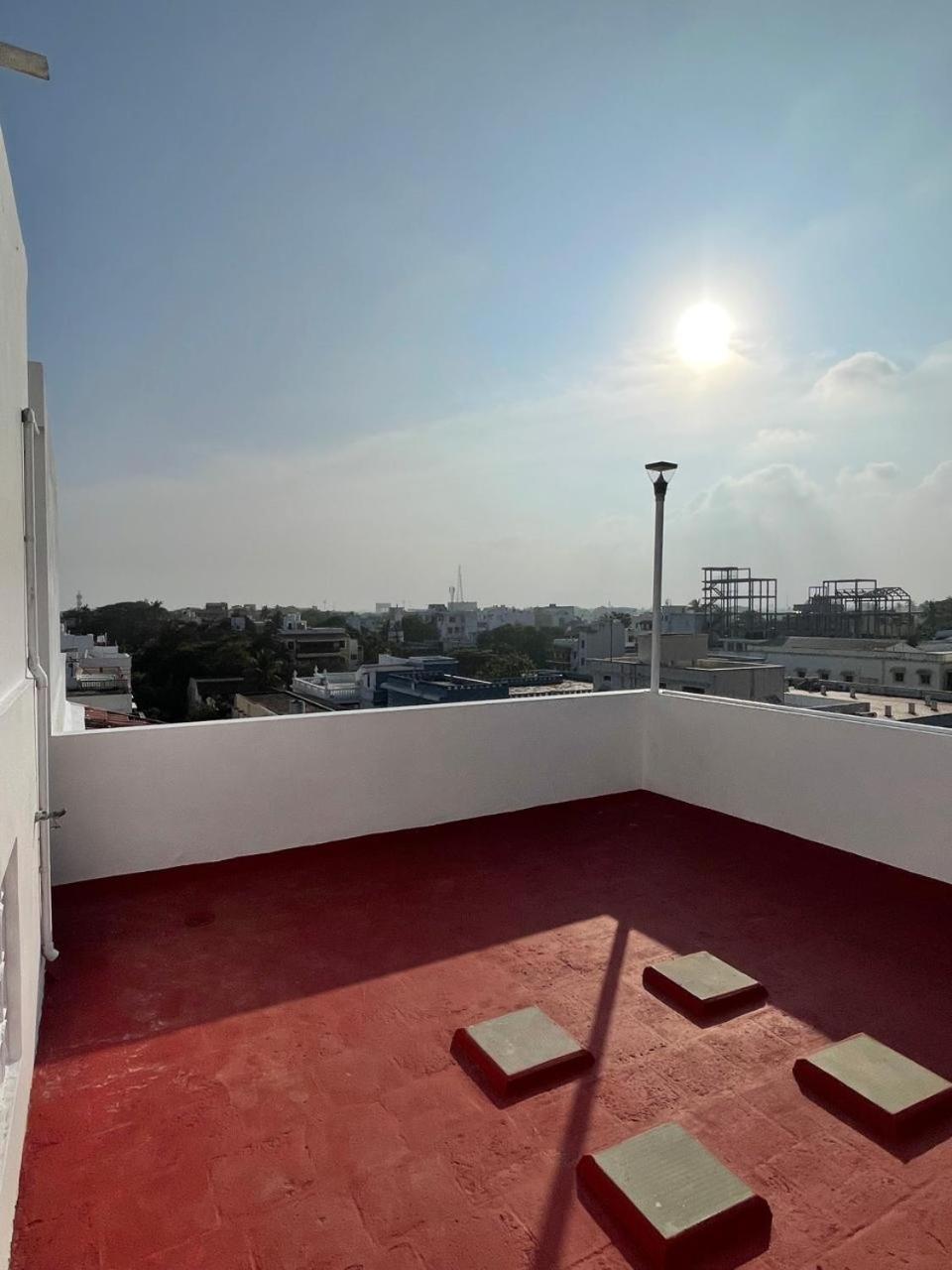 La Villa Marseille Pondicherry Bagian luar foto