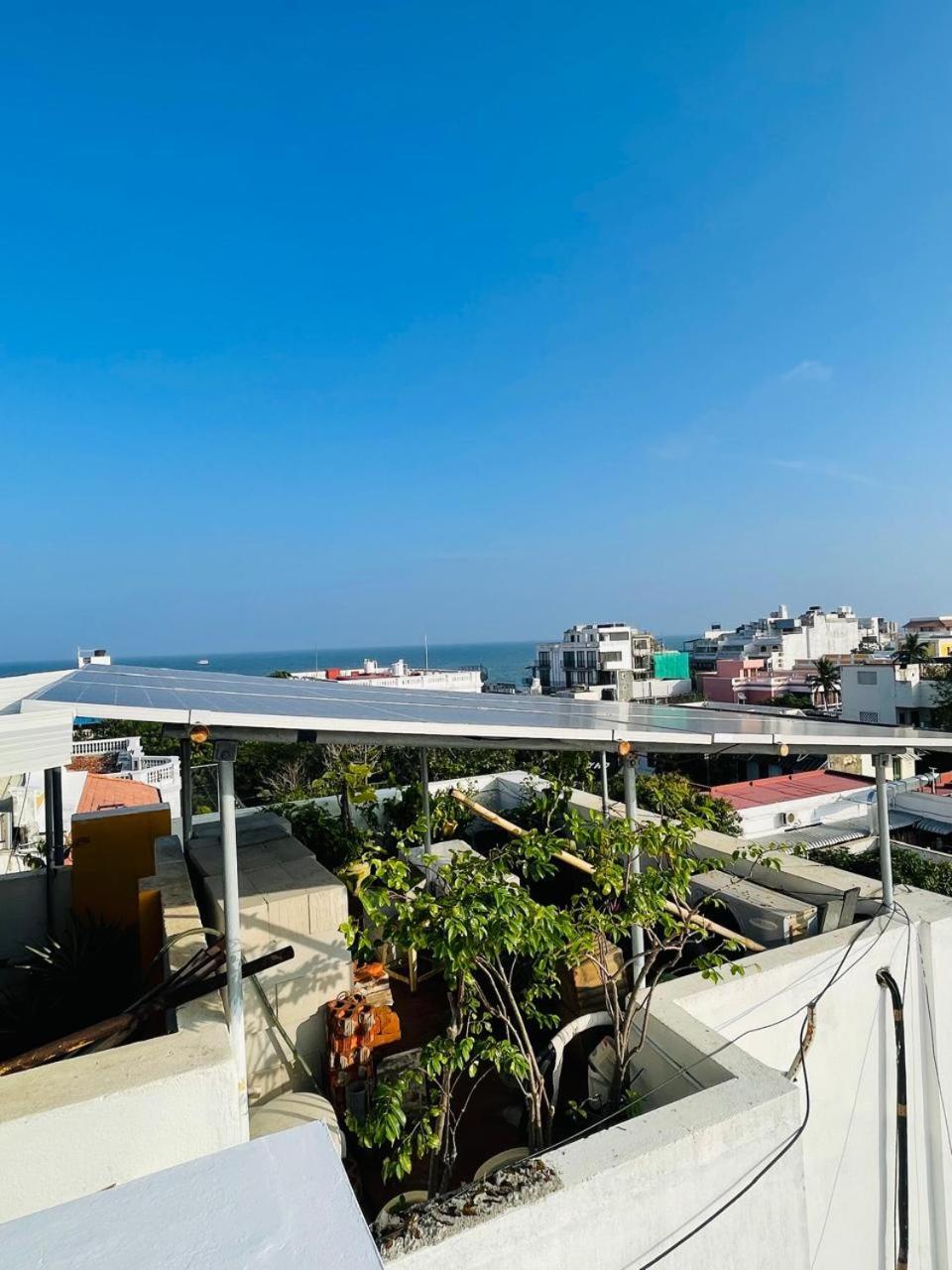 La Villa Marseille Pondicherry Bagian luar foto