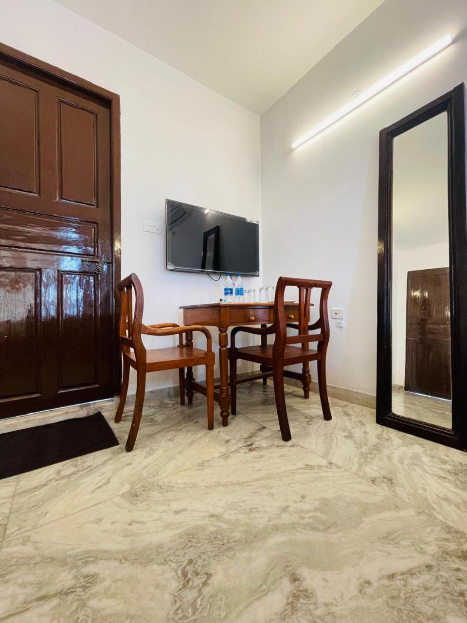La Villa Marseille Pondicherry Bagian luar foto