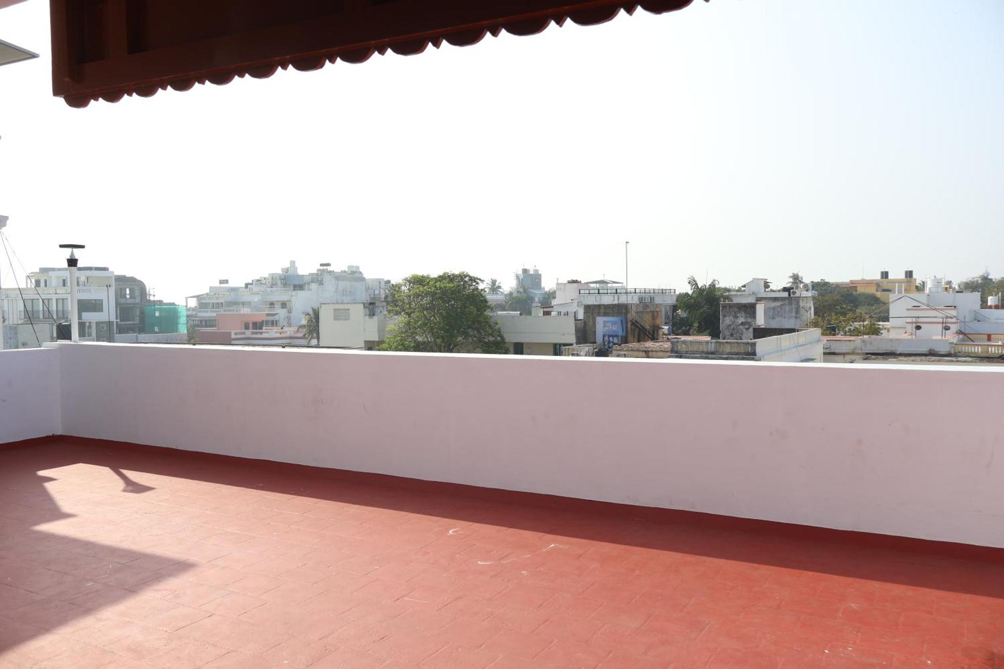 La Villa Marseille Pondicherry Bagian luar foto
