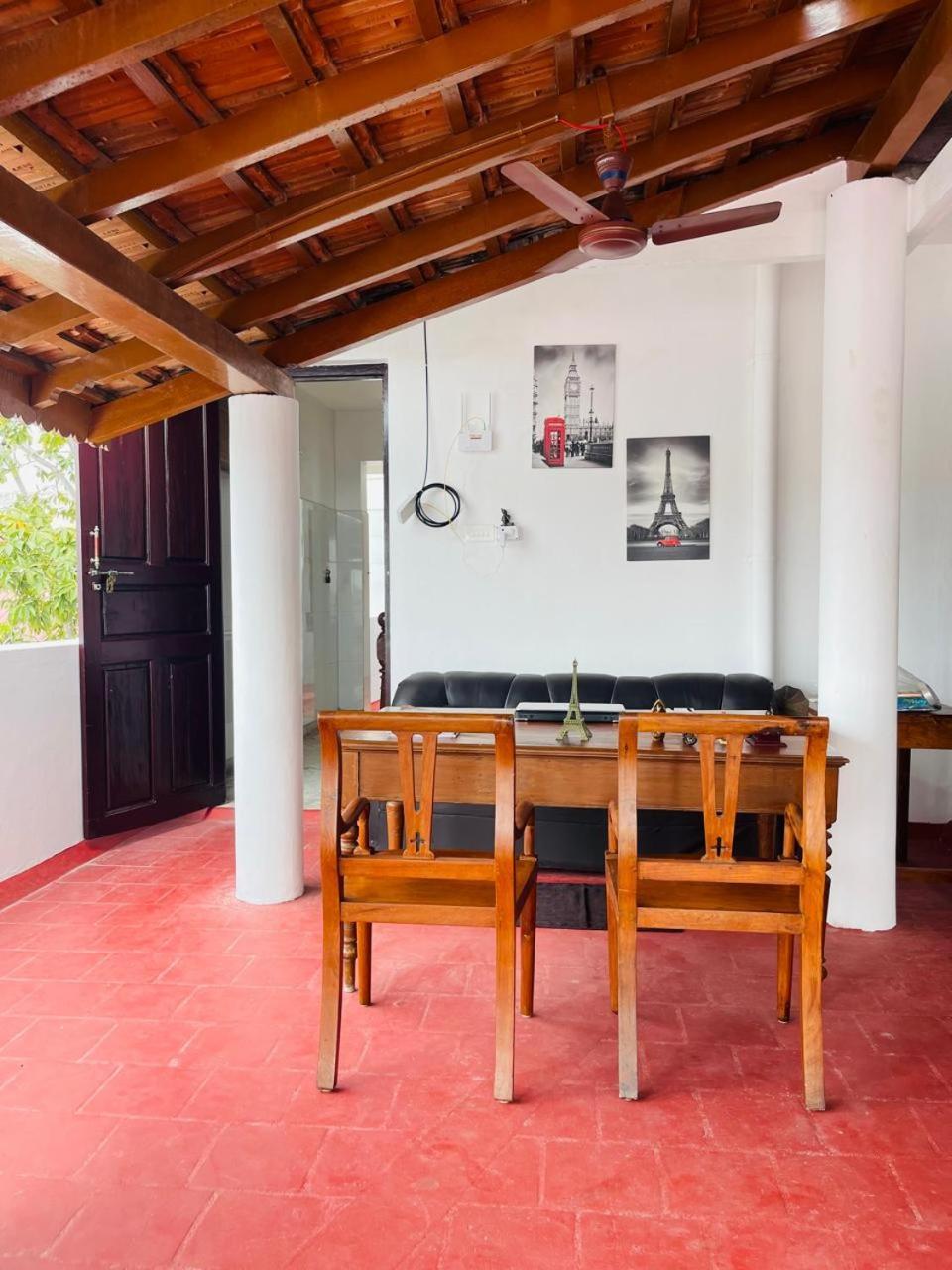 La Villa Marseille Pondicherry Bagian luar foto