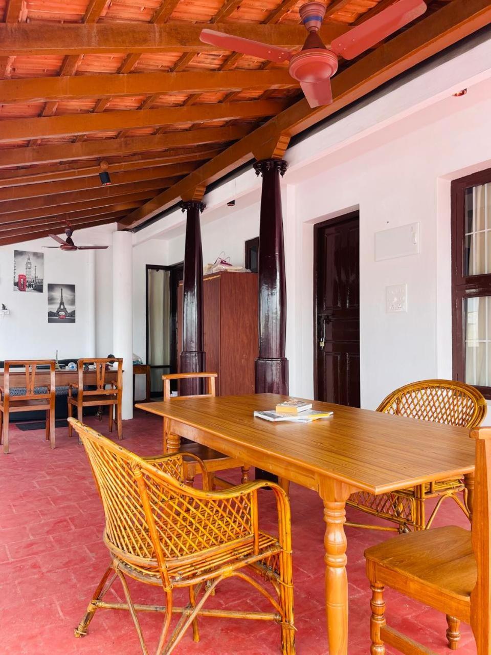 La Villa Marseille Pondicherry Bagian luar foto